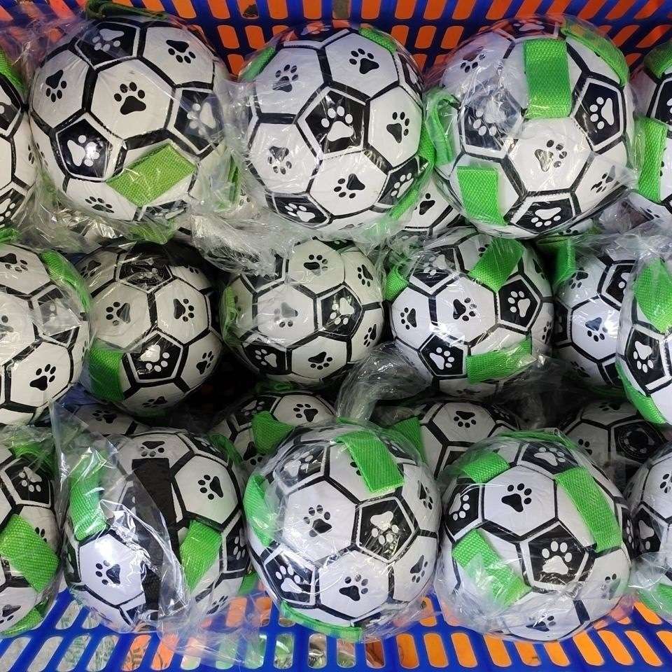 犬 おもちゃ ボール | わんちゃん喜ぶ肉球サッカーボール